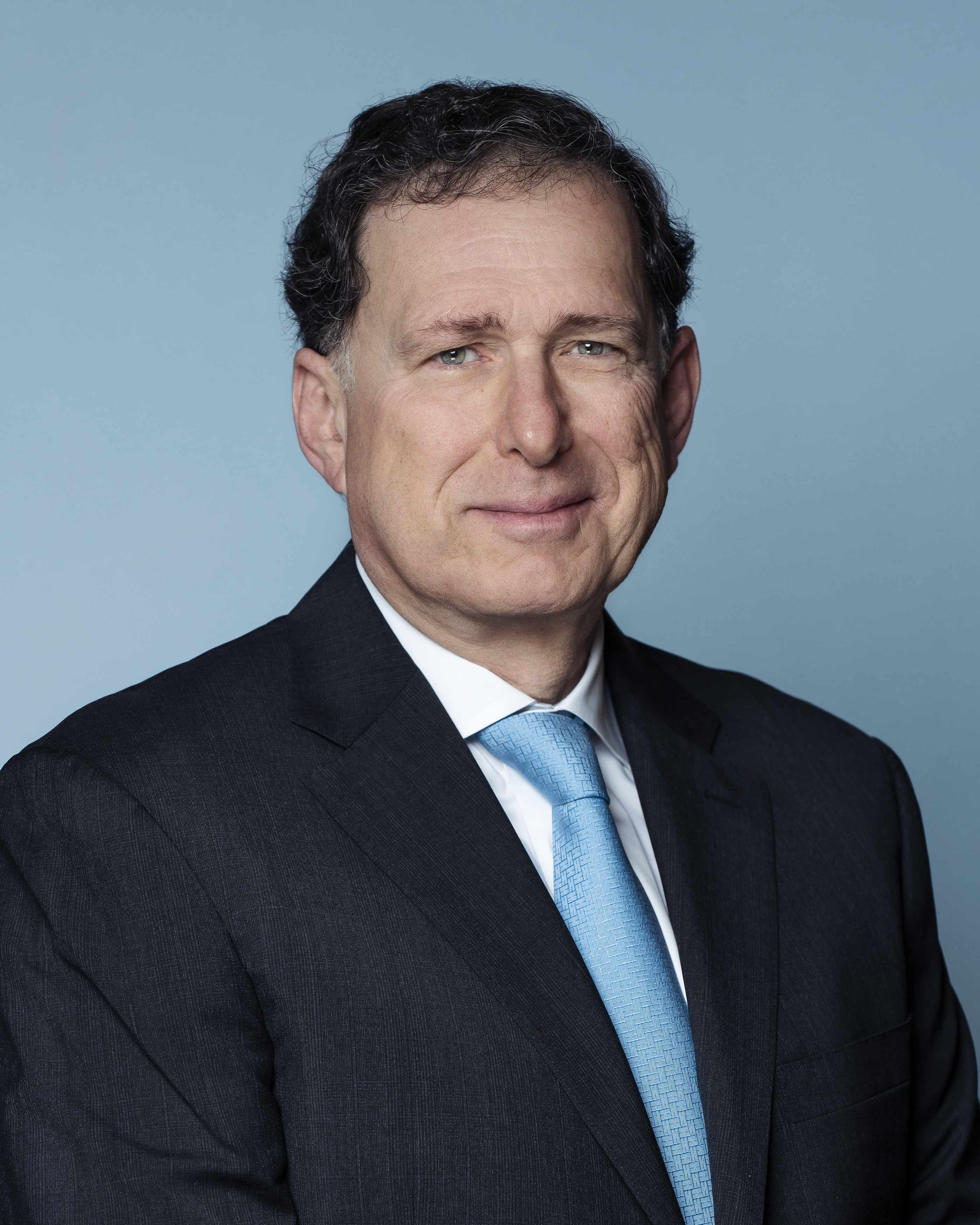 Dr Steven Plaxe